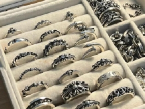 小众不撞款｜复古十字架戒指，解锁暗黑复古穿搭密码